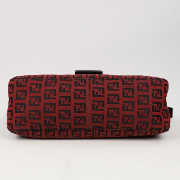 Fendi Baguette - Picture 9 of 9